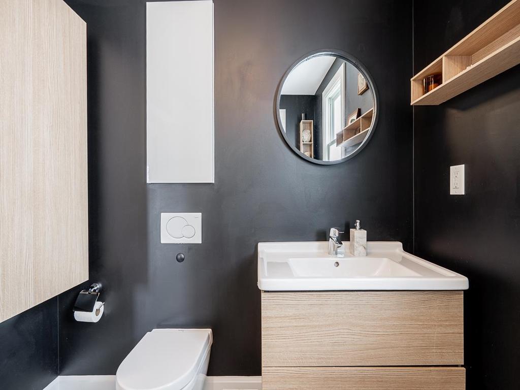 Listing Image for R3110636