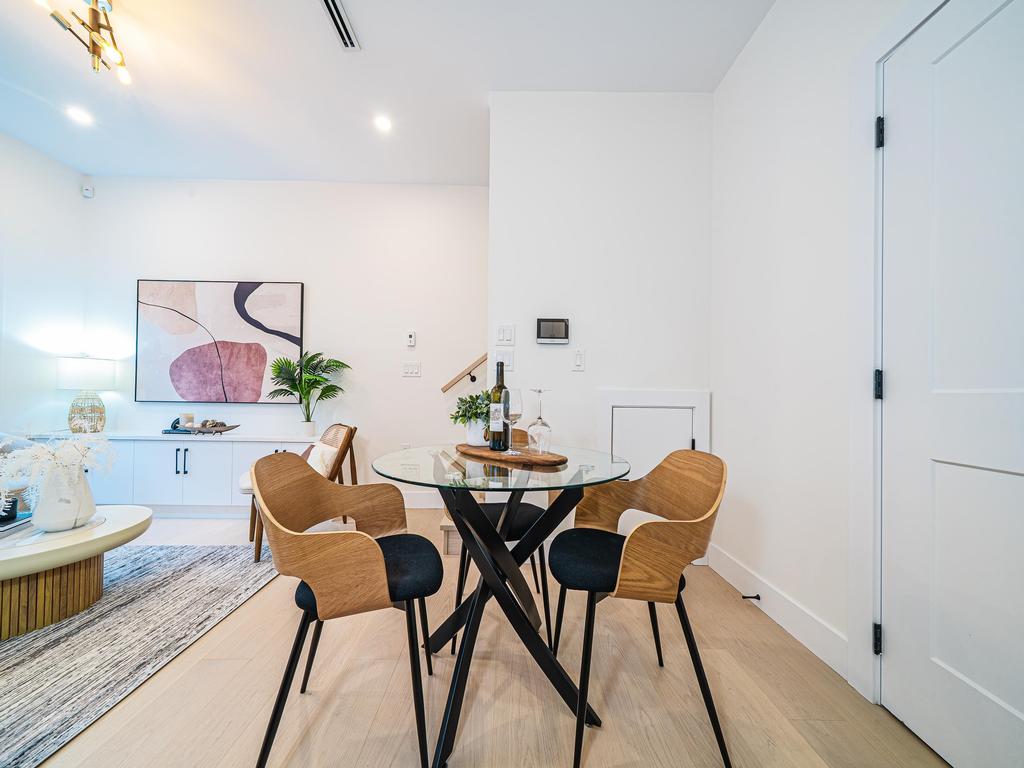 Listing Image for R3110649