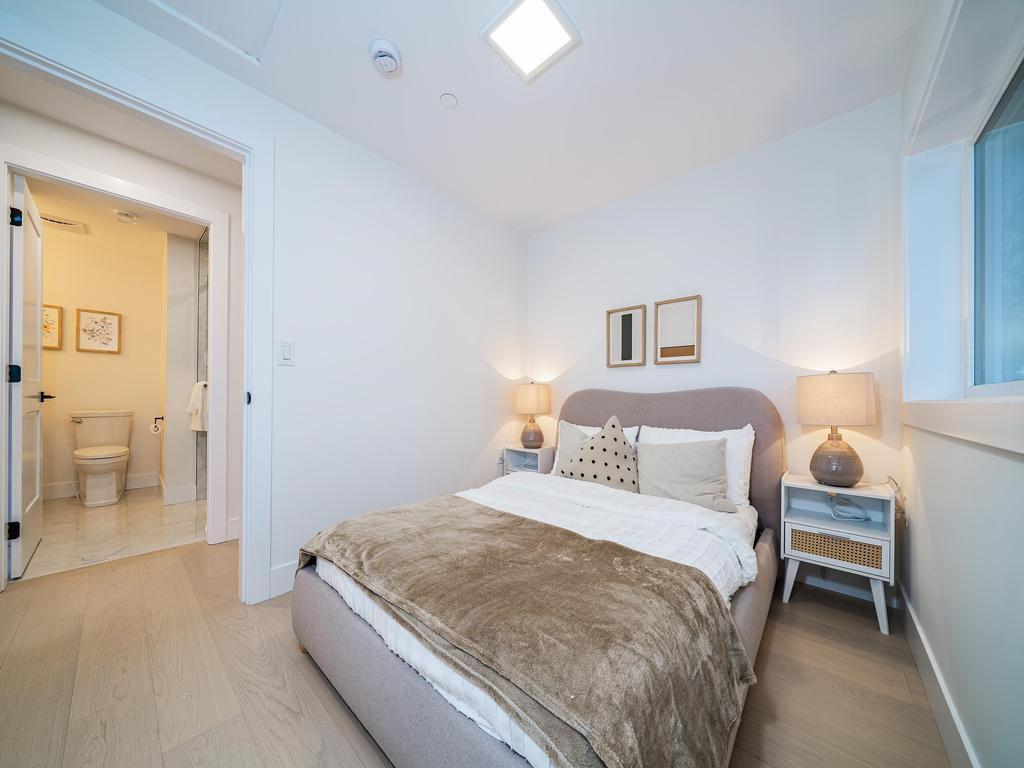 Listing Image for R3110649