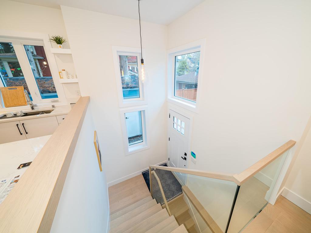 Listing Image for R3110649