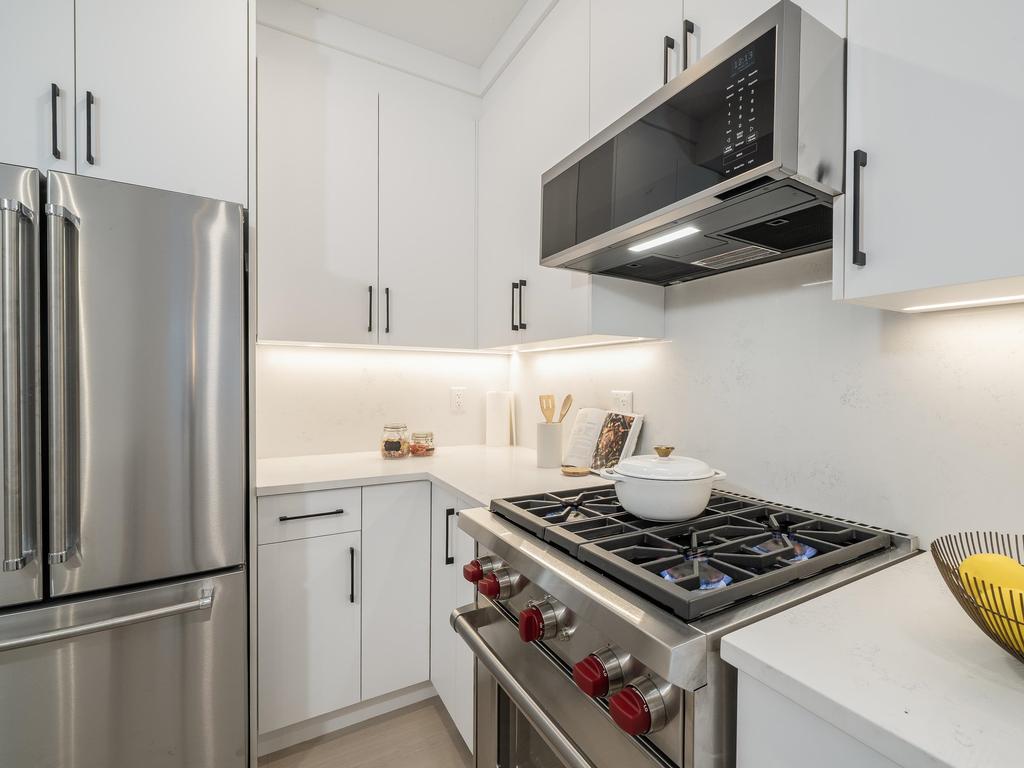 Listing Image for R3110649