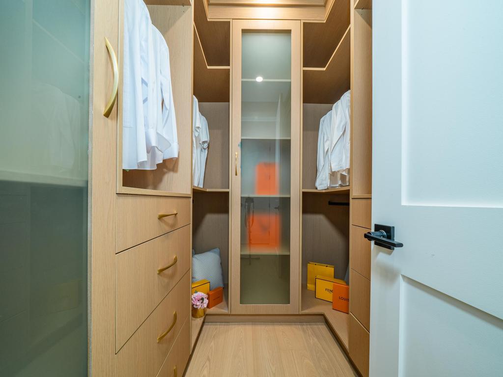 Listing Image for R3110657