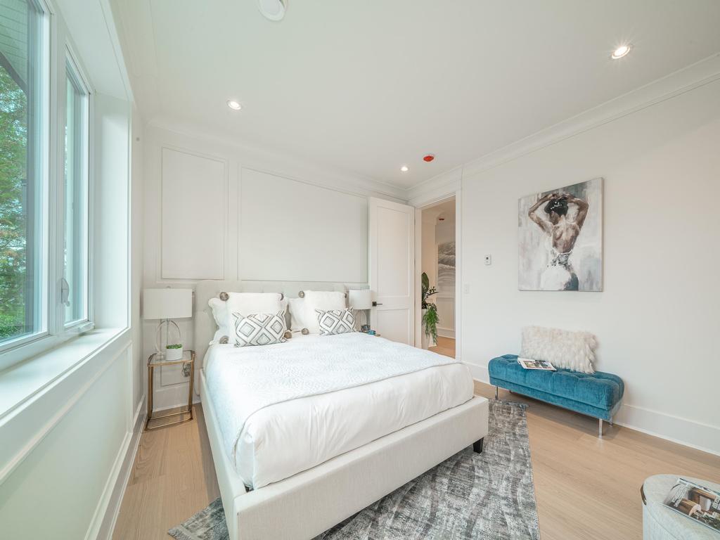 Listing Image for R3110657