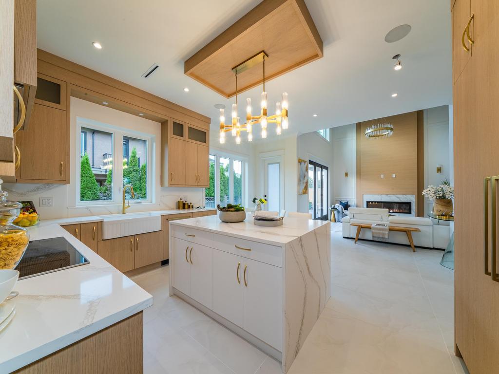 Listing Image for R3110657