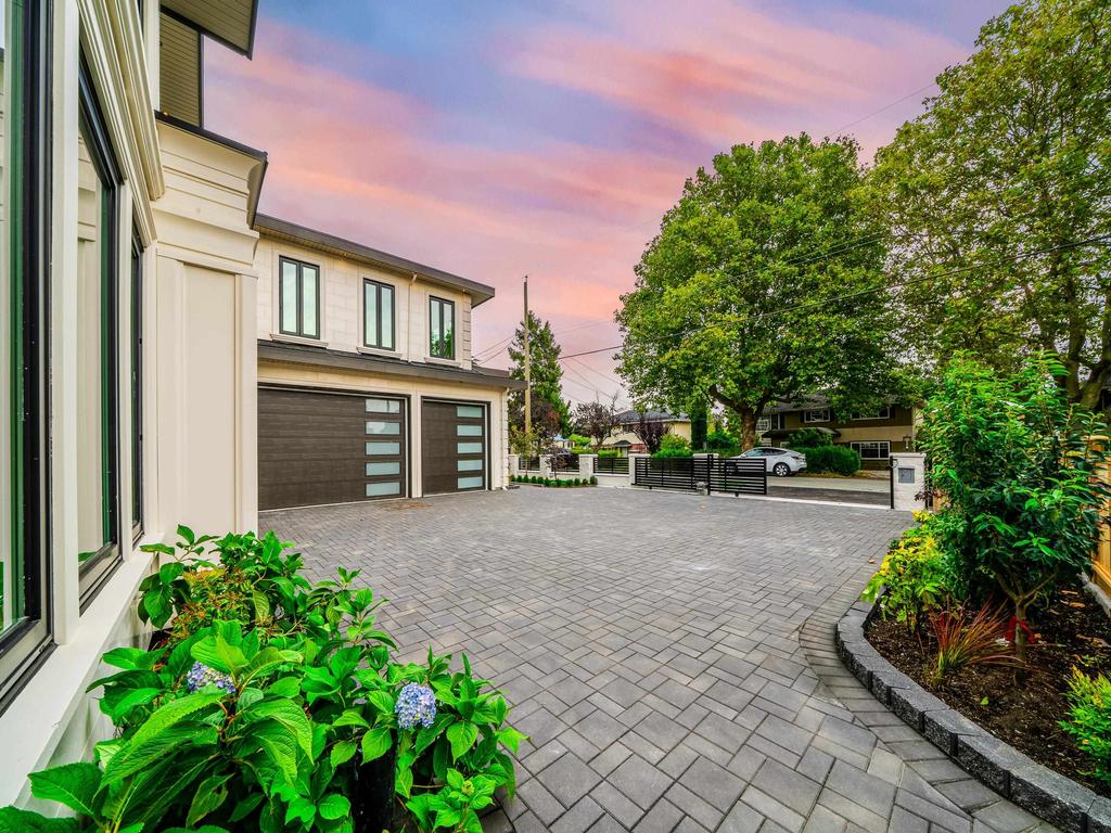 Listing Image for R3110657