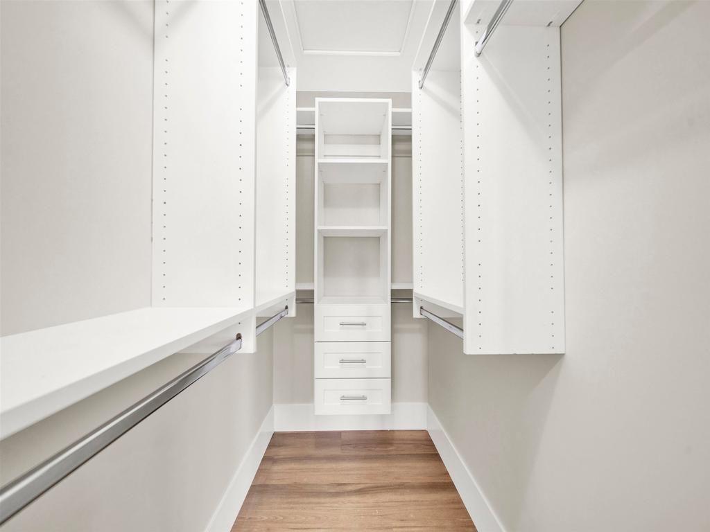 Listing Image for R3110677