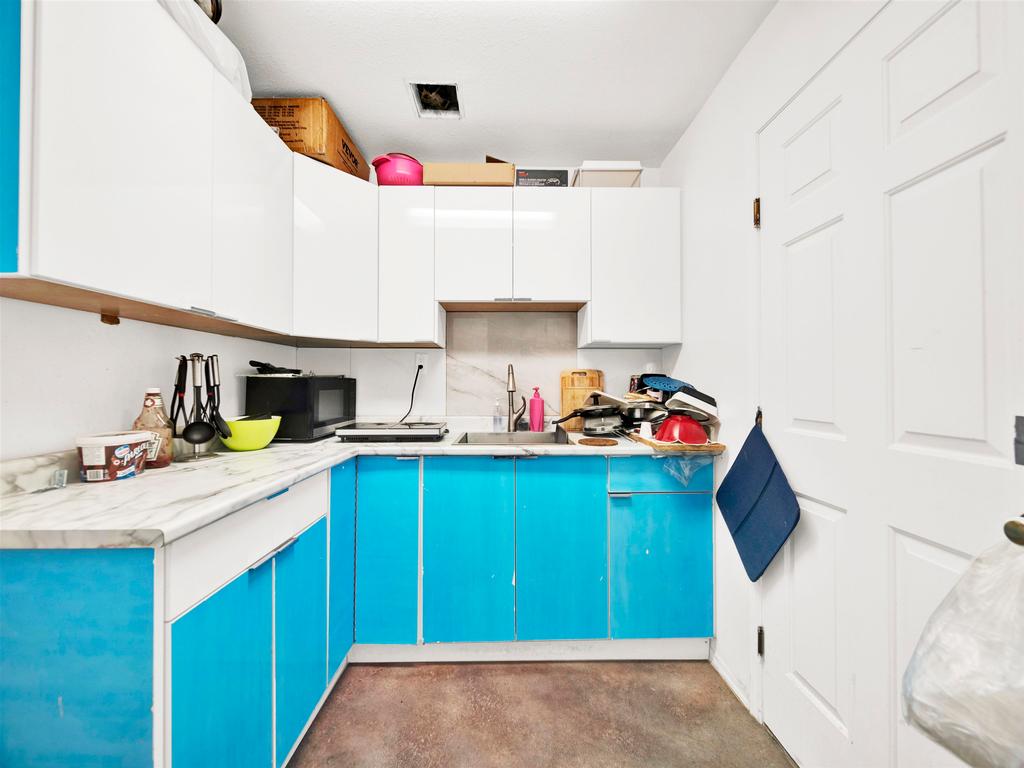 Listing Image for R3110677