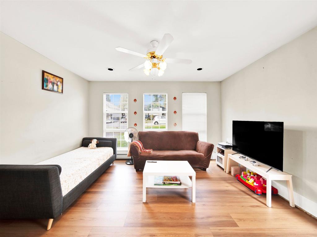 Listing Image for R3110677