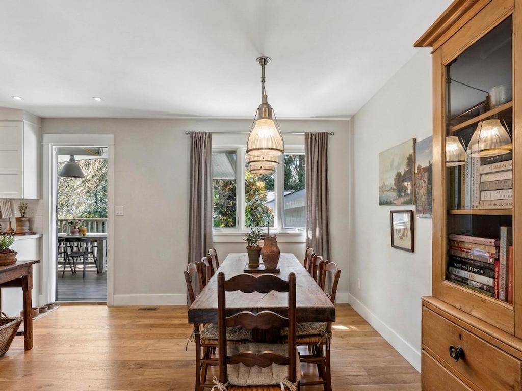 Listing Image for R3110684