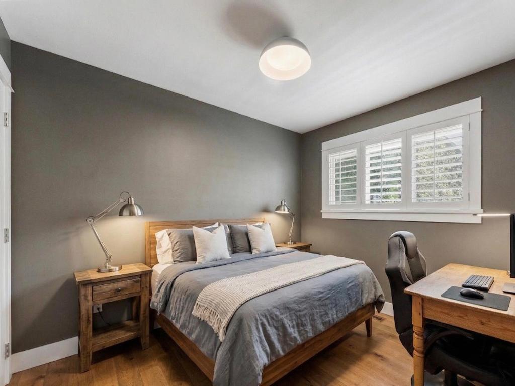 Listing Image for R3110684