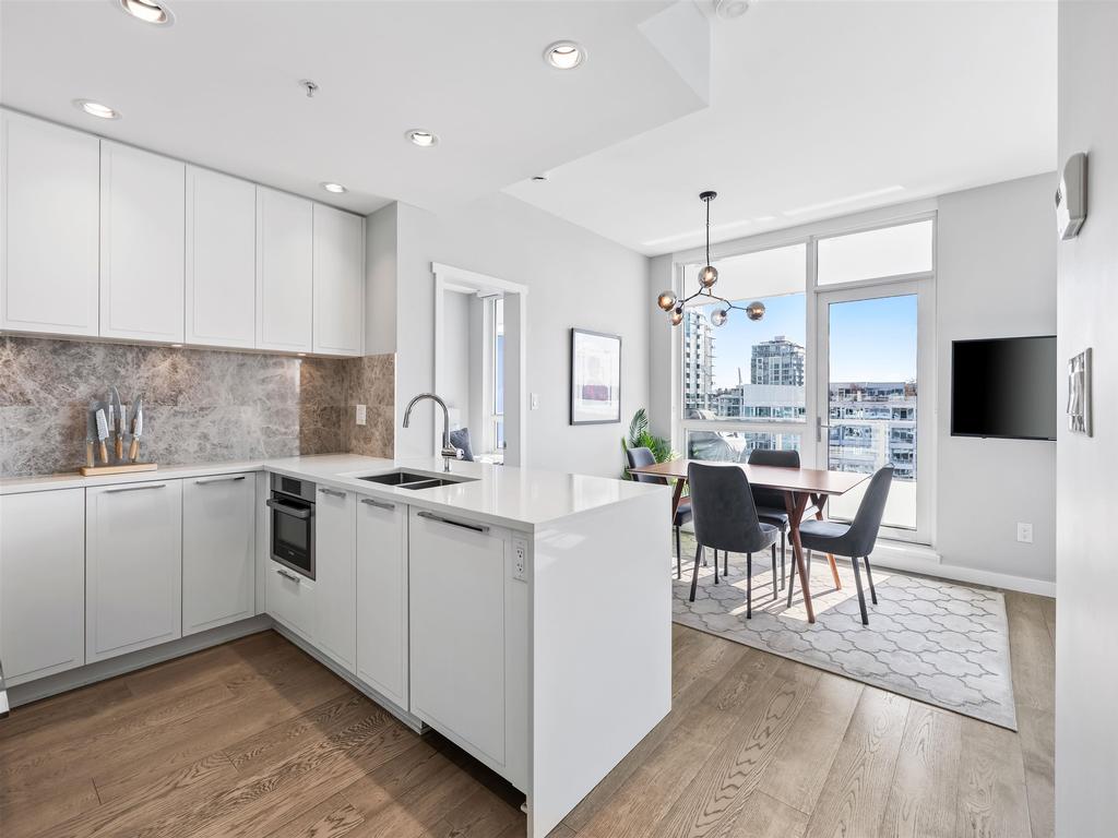 Listing Image for R3110697