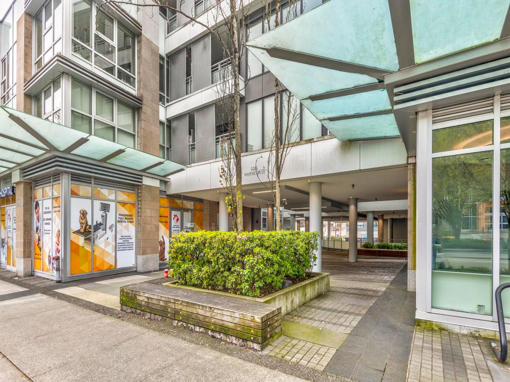 Listing Image for R3110700