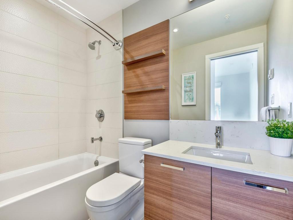 Listing Image for R3110700