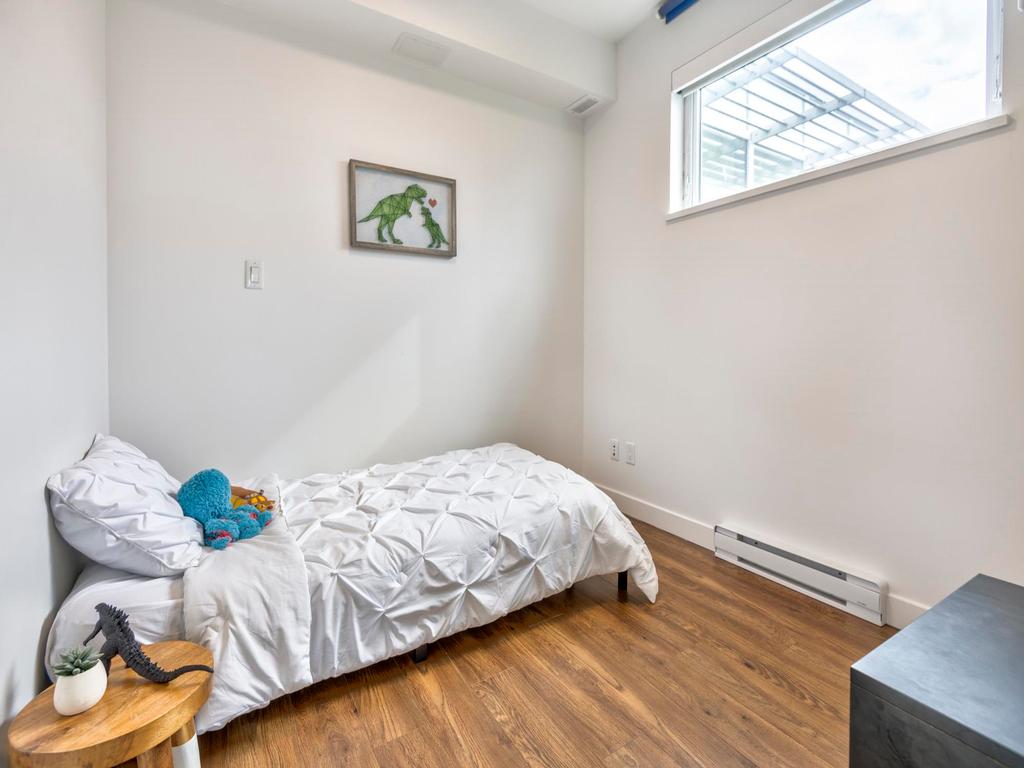 Listing Image for R3110700