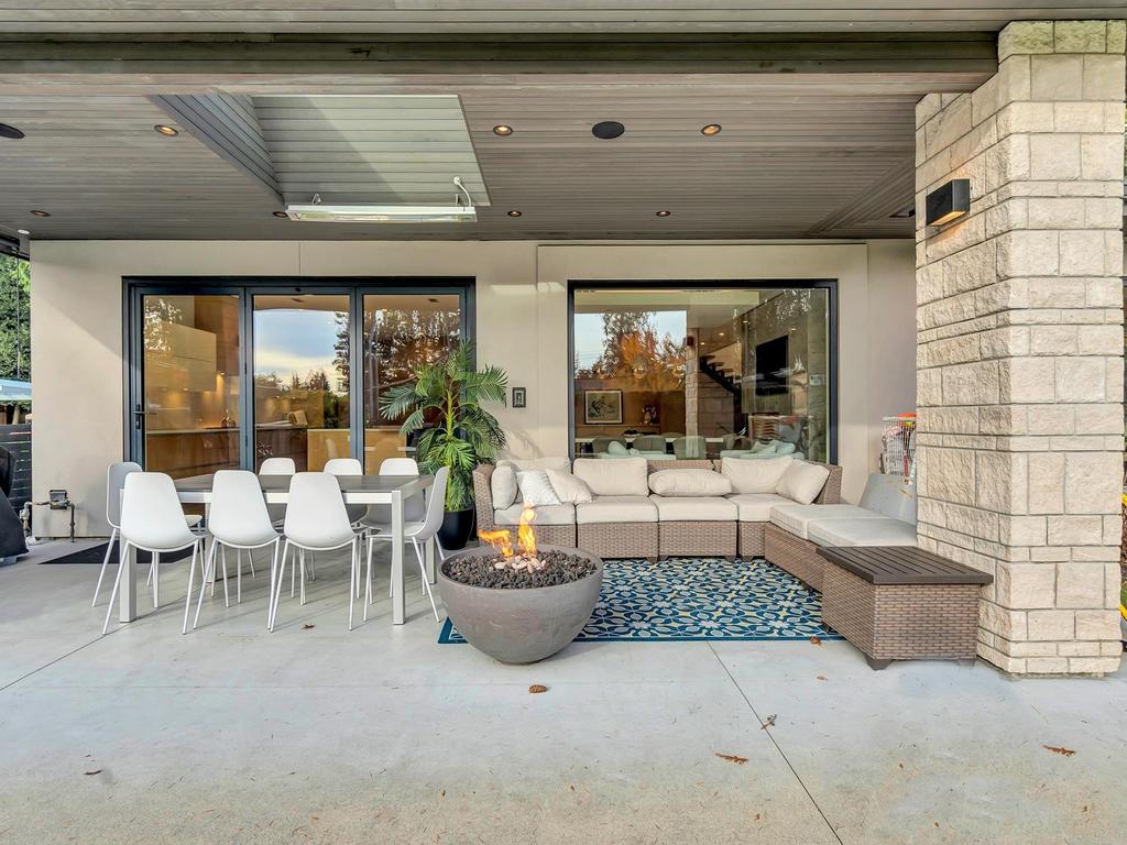 Listing Image for R3110702