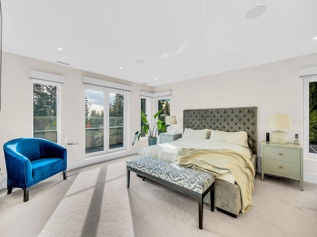 Listing Image for R3110702