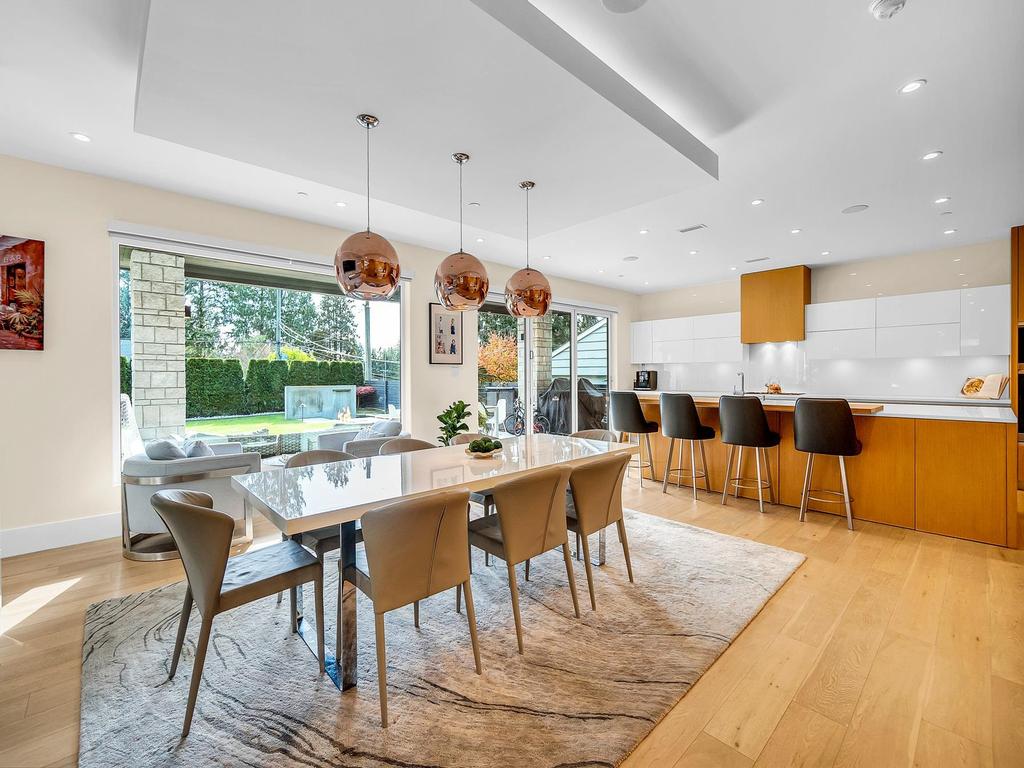 Listing Image for R3110702