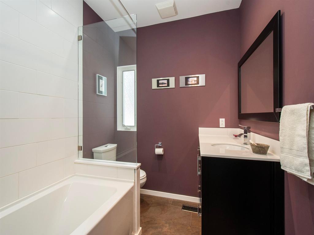 Listing Image for R3110704