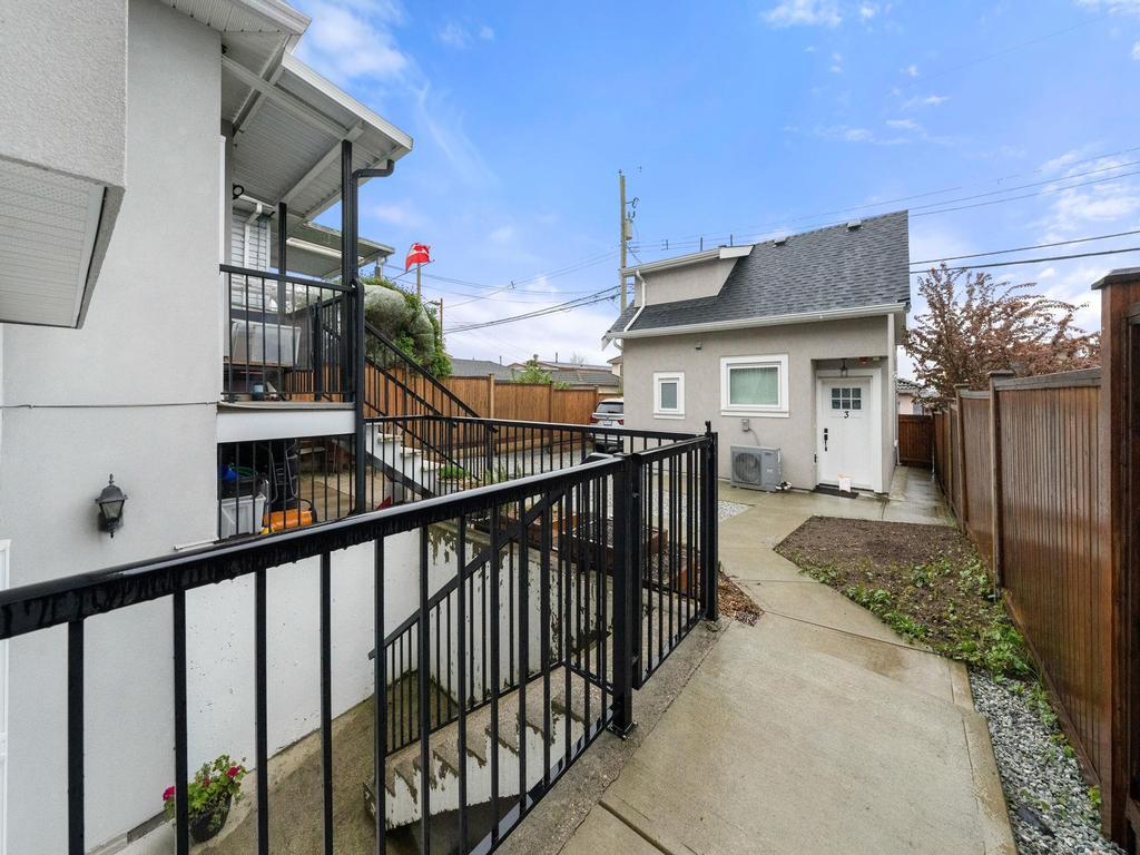 Listing Image for R3110713