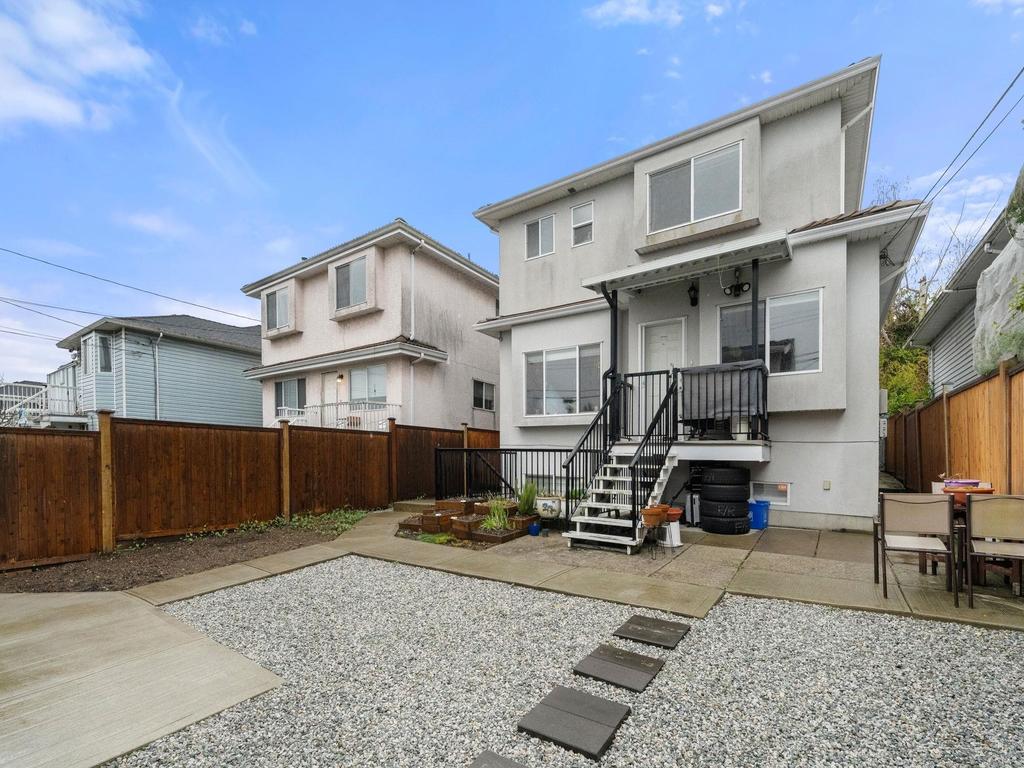 Listing Image for R3110713