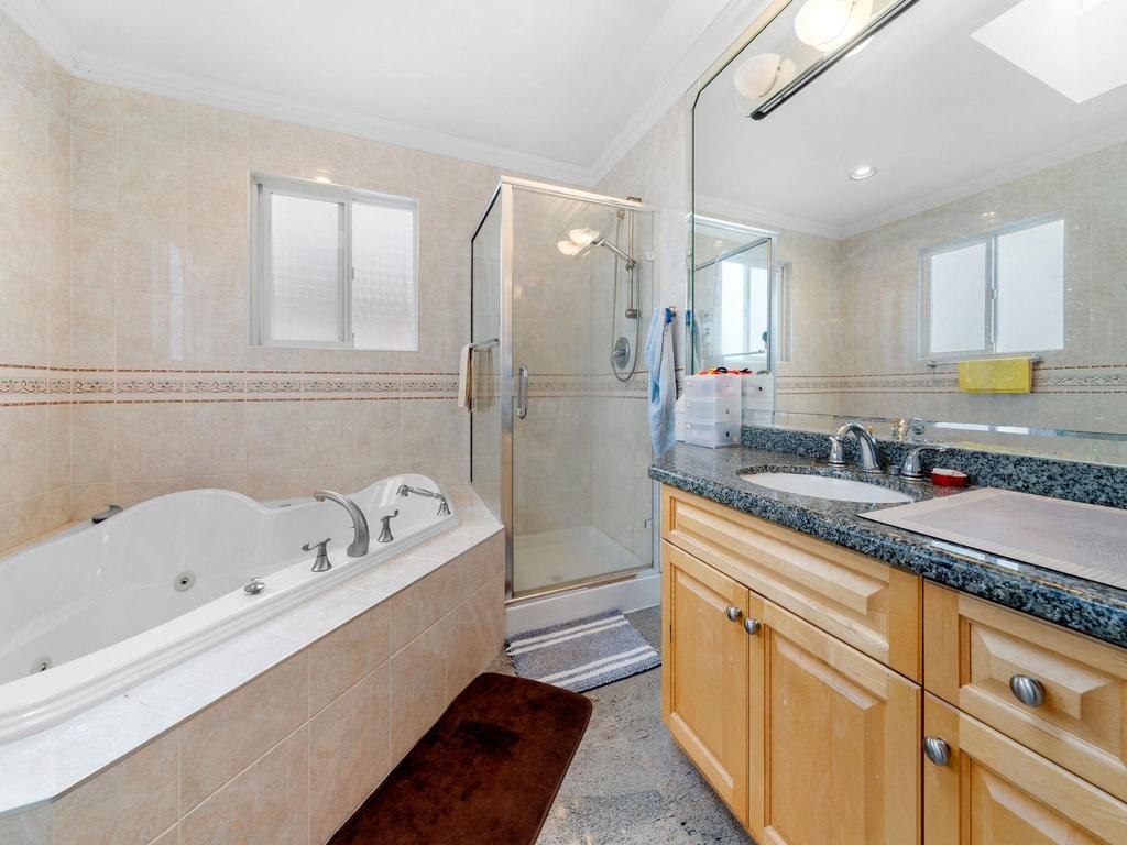 Listing Image for R3110713