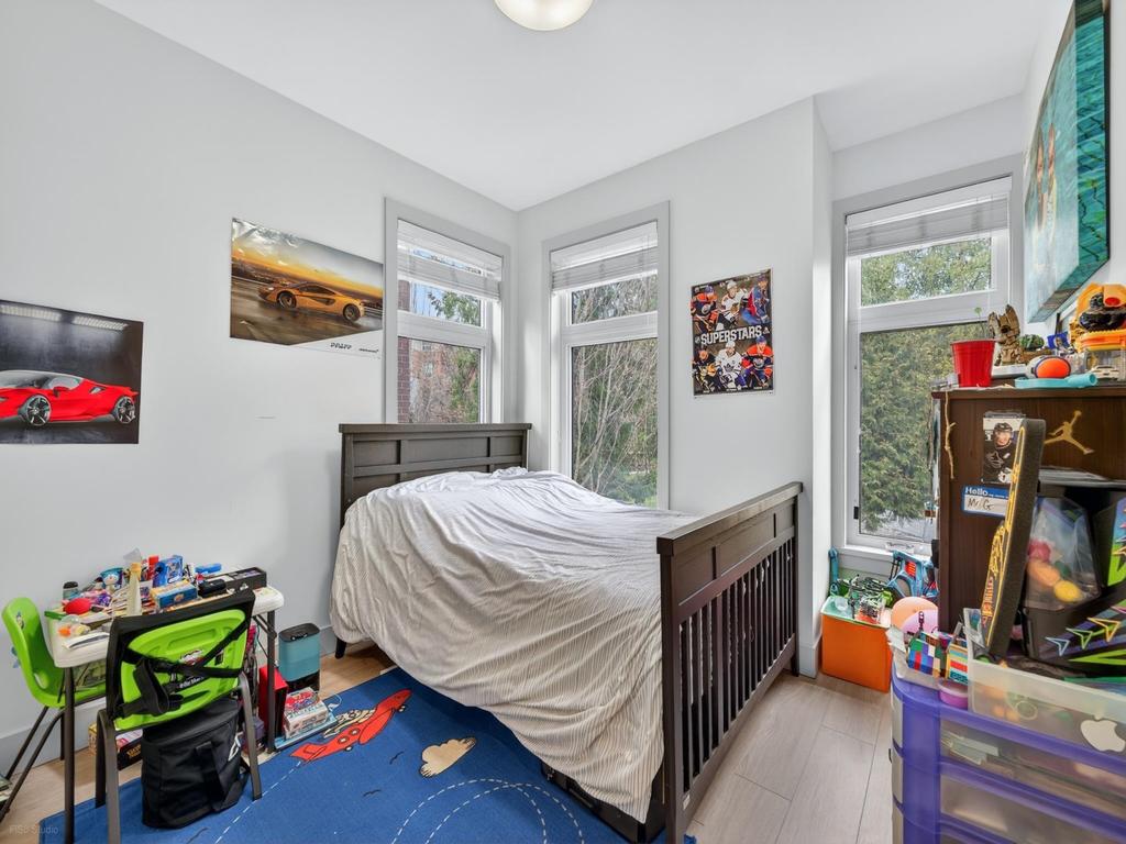Listing Image for R3110715