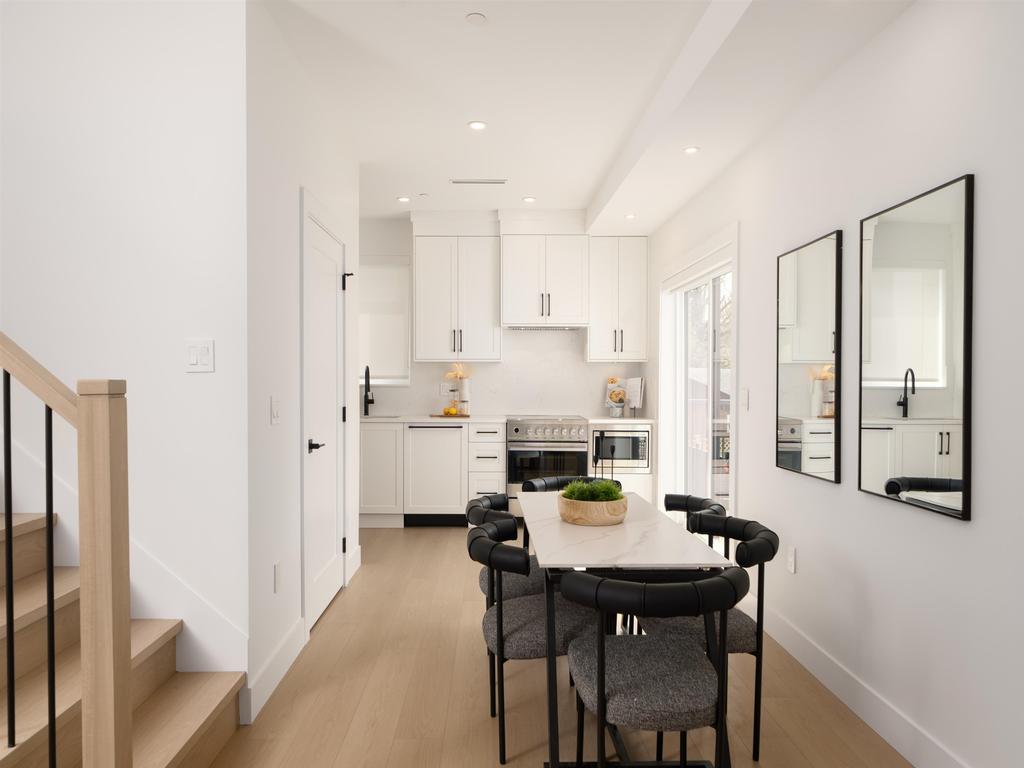 Listing Image for R3110724