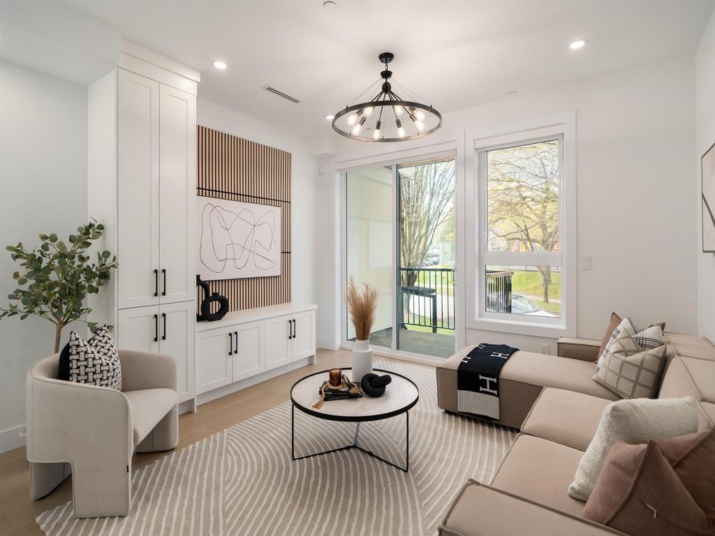 Listing Image for R3110724