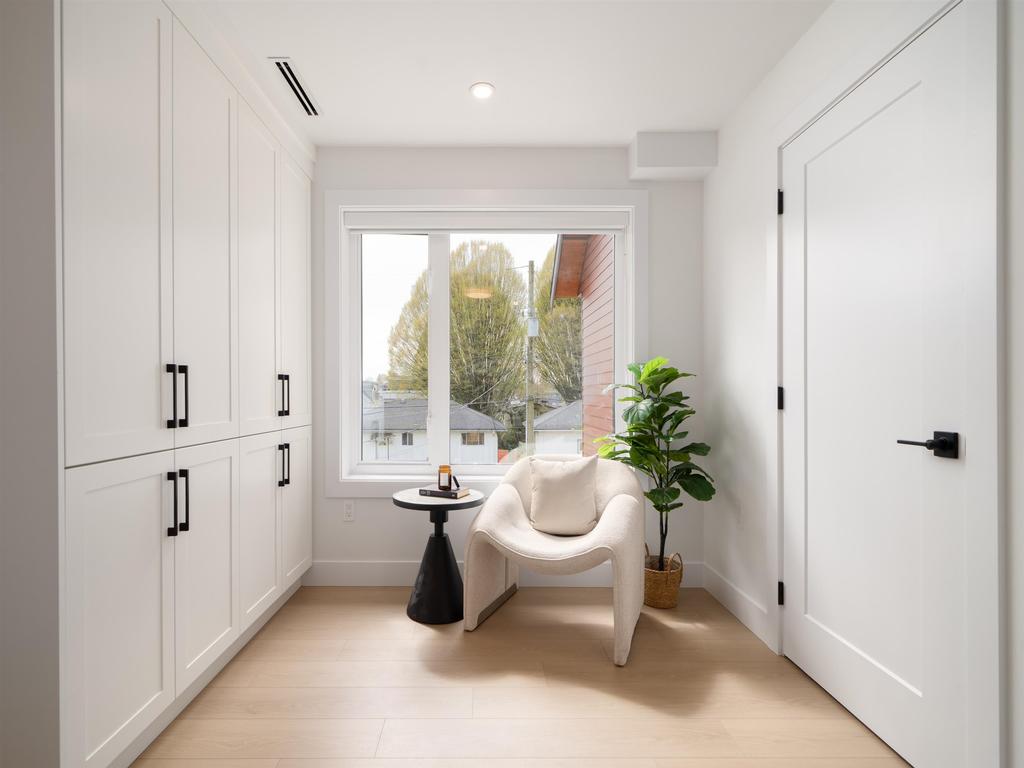 Listing Image for R3110724