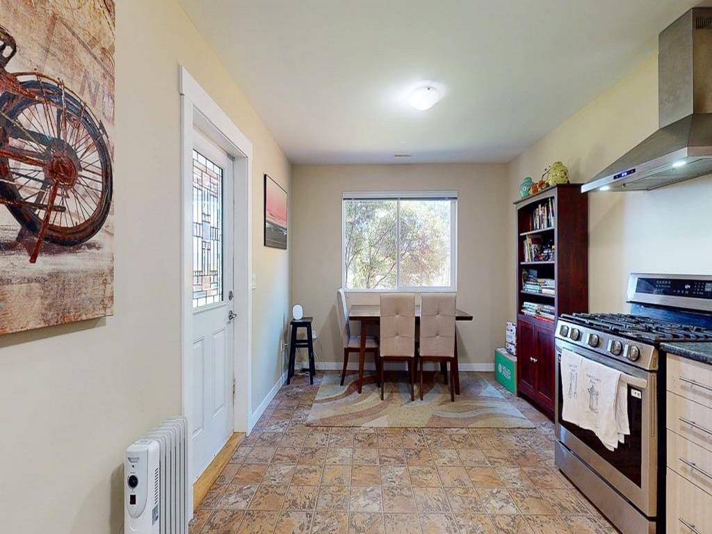 Listing Image for R3110725