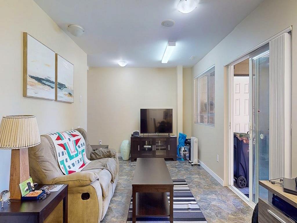 Listing Image for R3110725