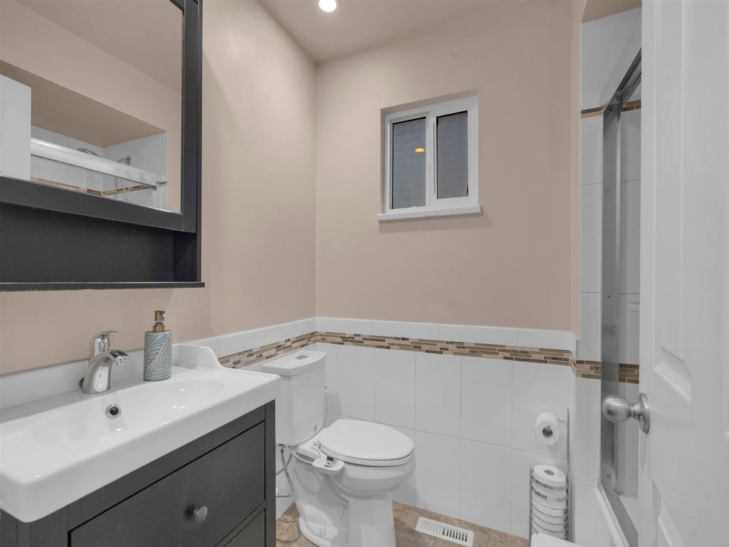 Listing Image for R3110727