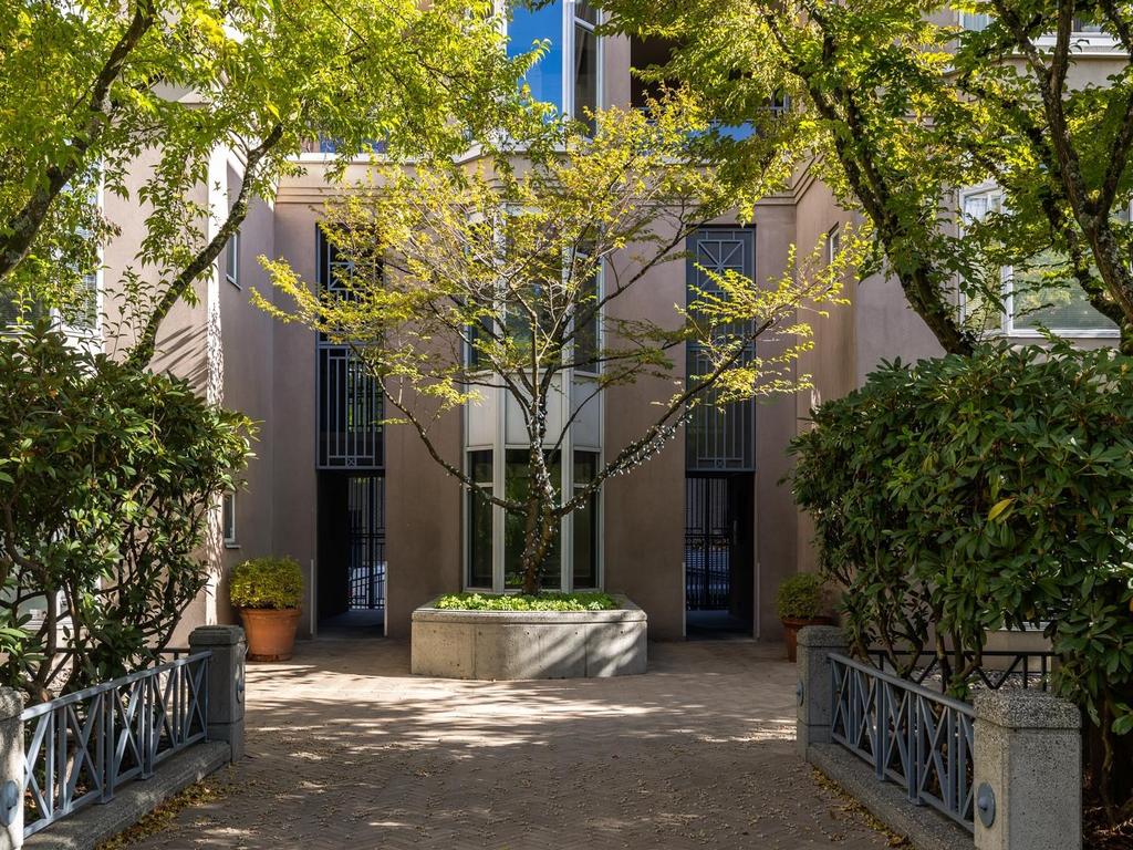 Listing Image for R3110740