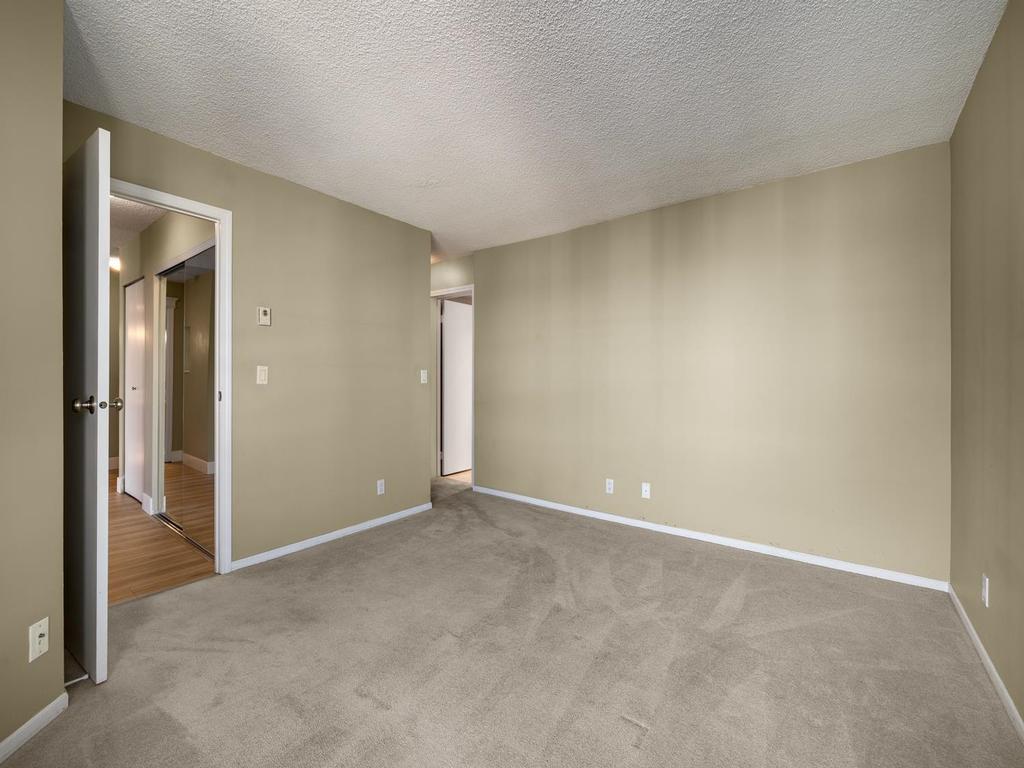 Listing Image for R3110740