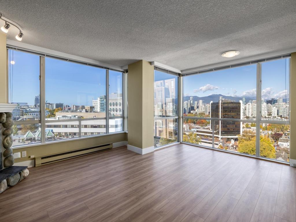 Listing Image for R3110740