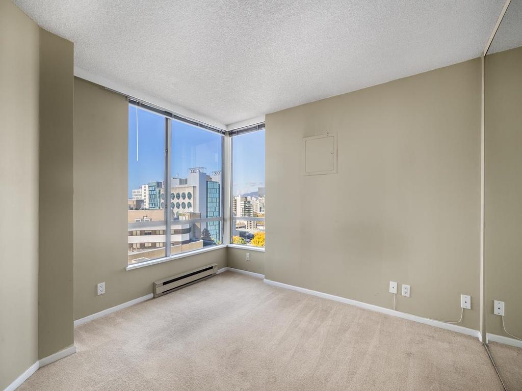 Listing Image for R3110740