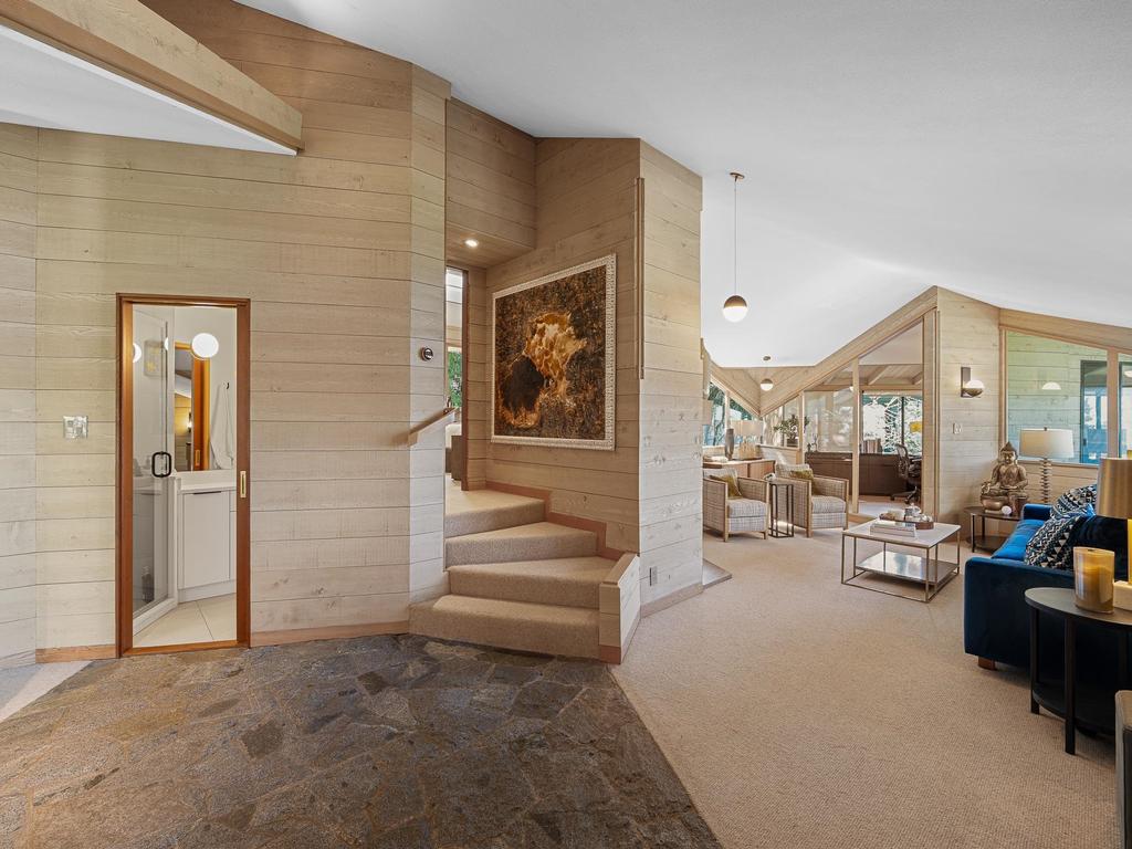 Listing Image for R3110742