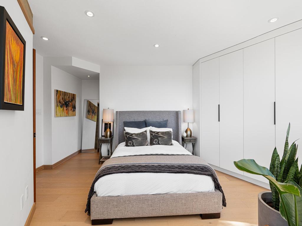 Listing Image for R3110742