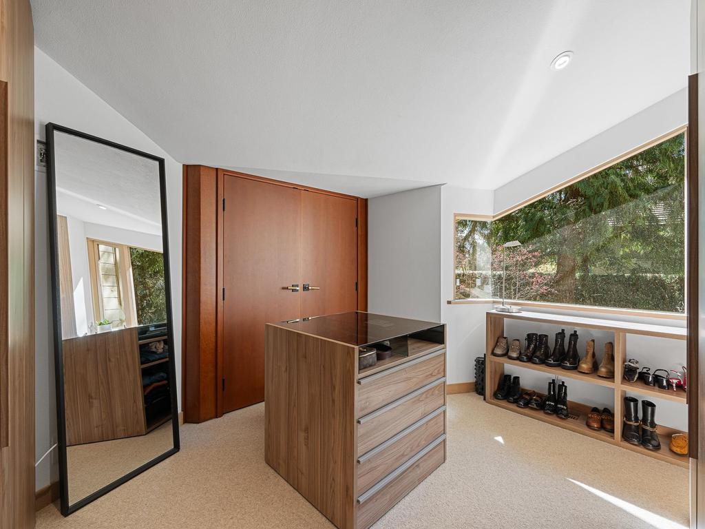 Listing Image for R3110742