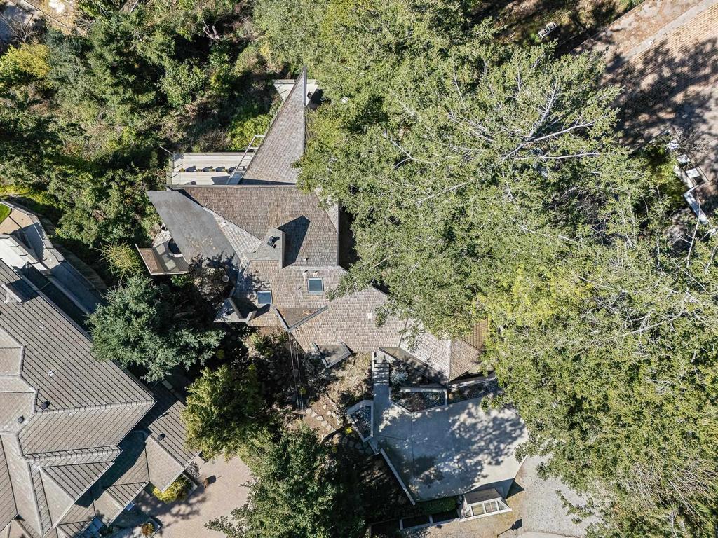 Listing Image for R3110742