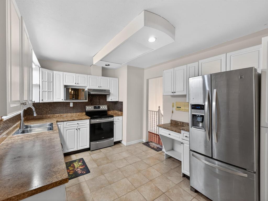 Listing Image for R3110745