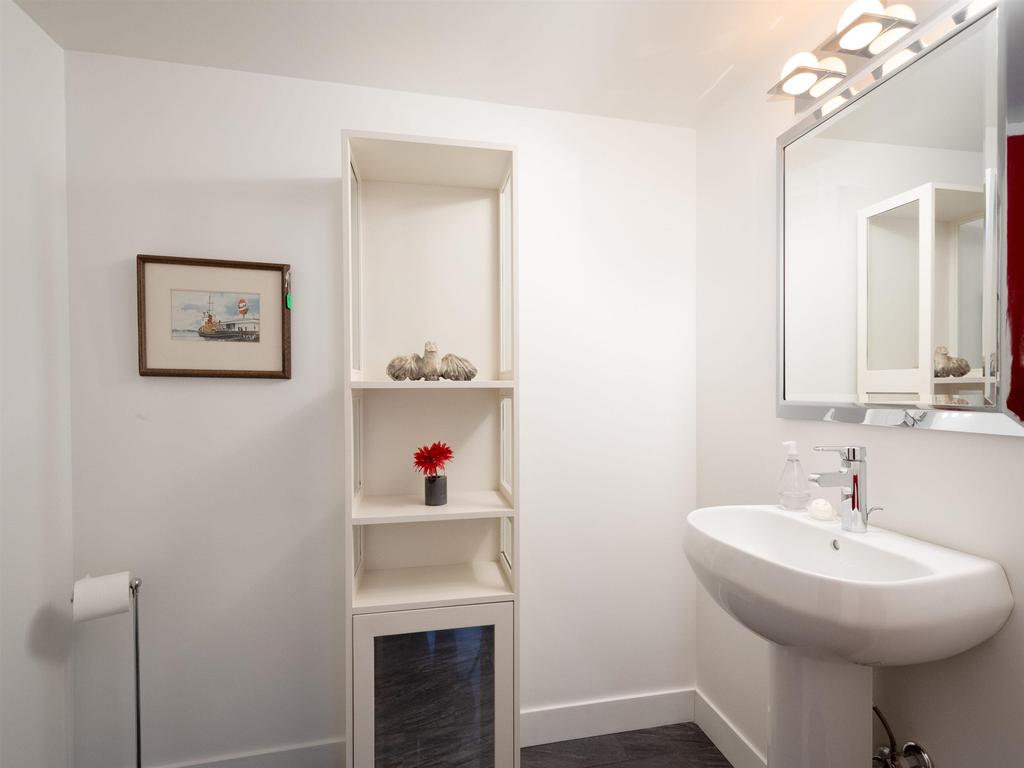 Listing Image for R3110763