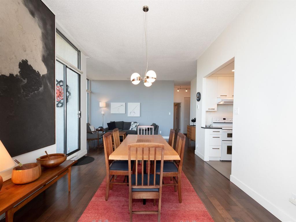 Listing Image for R3110763