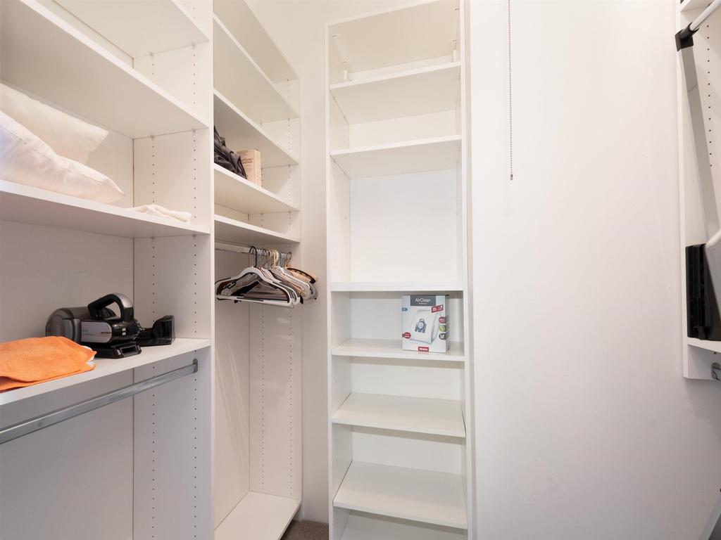 Listing Image for R3110763