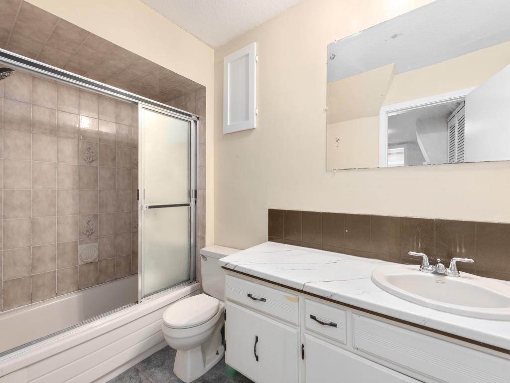 Listing Image for R3110764