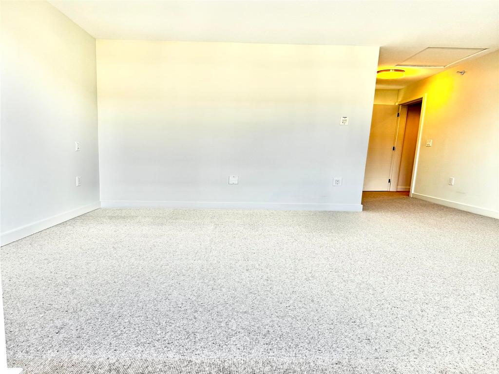 Listing Image for R3110766