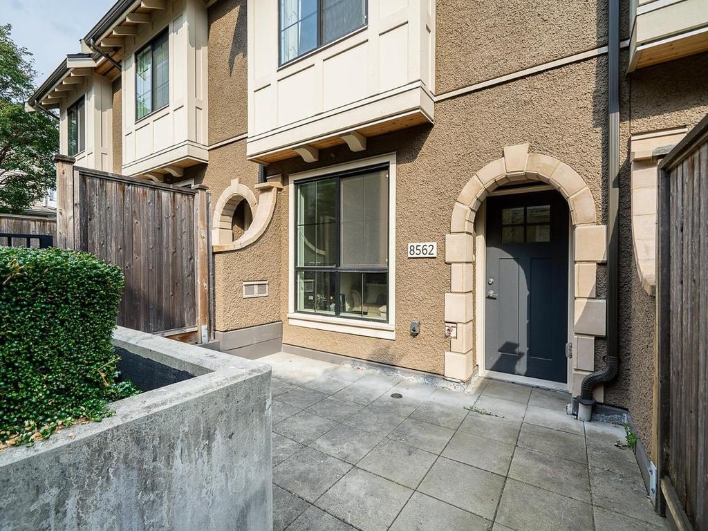 Listing Image for R3110766