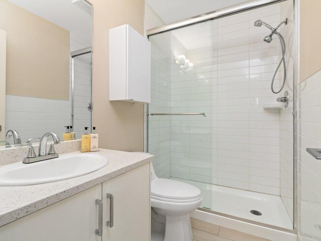 Listing Image for R3110774