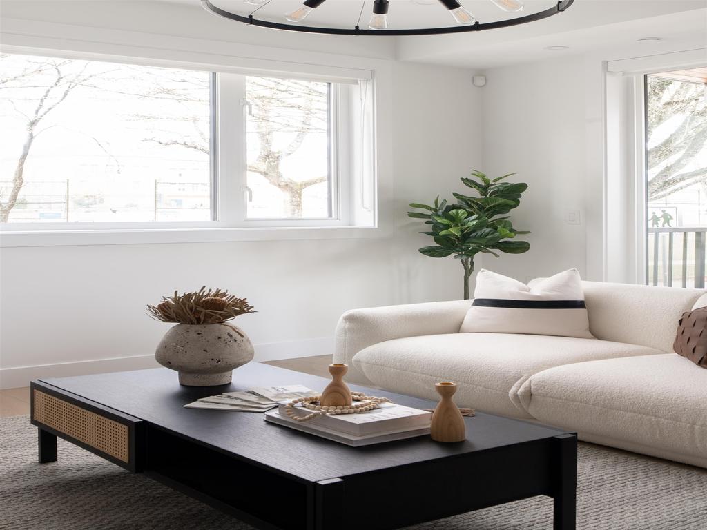 Listing Image for R3110785