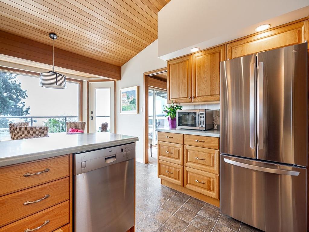 Listing Image for R3110786